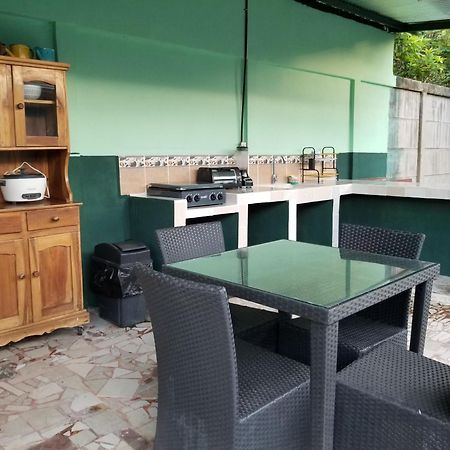 Hospedaje Hefziba Moyogalpa Bagian luar foto